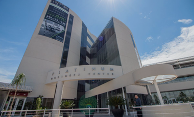 Renta de oficina acondicionada (10,11) en corporativo A+