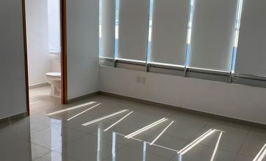 Renta de oficina acondicionada (10,11) en corporativo A+