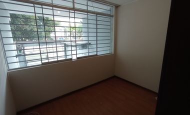 Mini departamento en alquiler 1er piso zona muy céntrica - Chorrillos