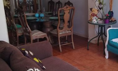 Se Vende Casa De Dos Pisos En Ciudad De Quillota $110.000.000   construidos 140.M. Dor 2 baños 2, casa esquina