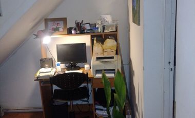 Se Vende Casa De Dos Pisos En Ciudad De Quillota $110.000.000   construidos 140.M. Dor 2 baños 2, casa esquina