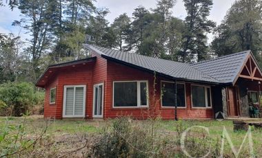 Casa en parcela sector Rincon de la Piedra
