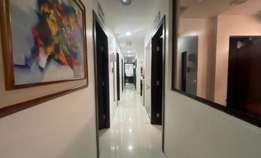 CIUDADELA LOS ALMENDROS VENDO PRECIOSA Y AMPLIA CASA ESQUINERA DE DOS PISOS CON AREAS DE OFICINA