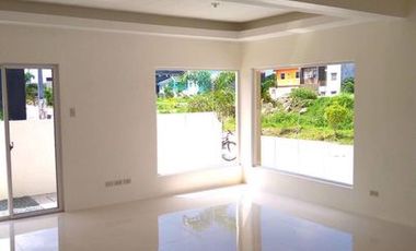 House and Lot in Valenzuela City, 4BR Ivory Dulalia Executive Village Valenzuela