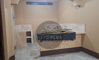 En Alquiler Casa Amplia de 7 Dormitorios apta para Empresas, Instituciones Públicas o Privadas, Escuelas de Capacitación