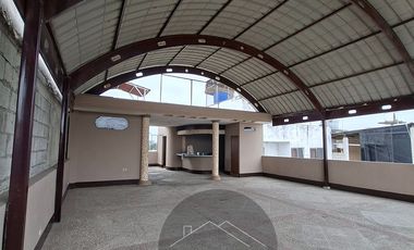 En Alquiler Casa Amplia de 7 Dormitorios apta para Empresas, Instituciones Públicas o Privadas, Escuelas de Capacitación