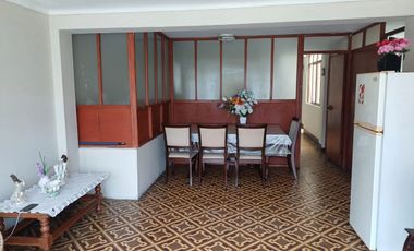 VENTA DE CASA EN URB. EL TRAPECIO, CHIMBOTE