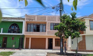VENTA DE CASA EN URB. EL TRAPECIO, CHIMBOTE