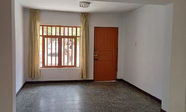 VENTA DE CASA EN URB. EL TRAPECIO, CHIMBOTE