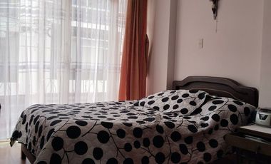 VENDO CASA URBANIZACION LAS QUINTAS
