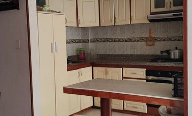 VENDO CASA URBANIZACION LAS QUINTAS