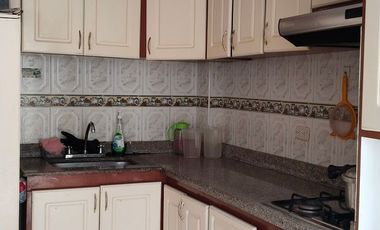 VENDO CASA URBANIZACION LAS QUINTAS