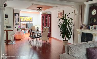VENDO CASA URBANIZACION LAS QUINTAS