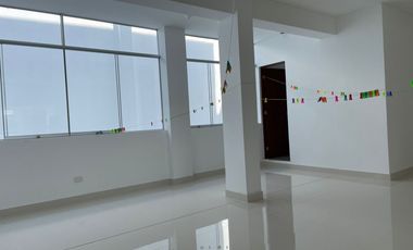 LOCAL COMERCIAL EN AV. PRINCIPAL (GRAN UBICACIÓN) LOS CEDROS DE VILLA
