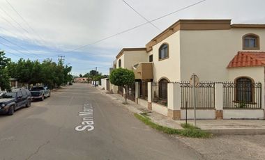 Vive en Elegante y amplia casa en remate en Col. San Angel, Hermosillo, Sonora!!