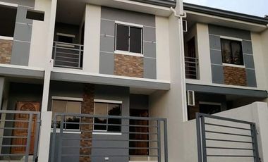 2 Storey Pre-selling Townhouse with 3 Bedrooms and 2 Car Garage For Sale in North Fairview, Quezon City PH2698