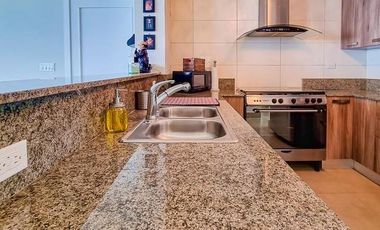 SE VENDE APARTAMENTO CONDOMINIO CON VISTA AL MAR / PH RIO MAR 15A TORRE 3