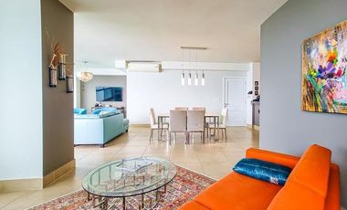 SE VENDE APARTAMENTO CONDOMINIO CON VISTA AL MAR / PH RIO MAR 15A TORRE 3