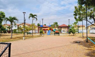 Venta de Casa en Urbanización Villa Bonita, etapa 5, Vía a Daule