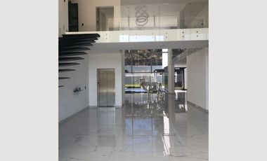 RESIDENCIA EN VENTA EN FRACCIONAMIENTO LAS CAÑADAS