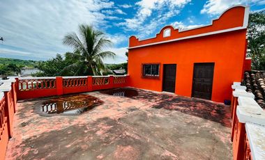 Casa en venta en Paso de Ovejas Veracruz, frente a catedral y parque municipal