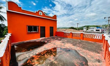 Casa en venta en Paso de Ovejas Veracruz, frente a catedral y parque municipal