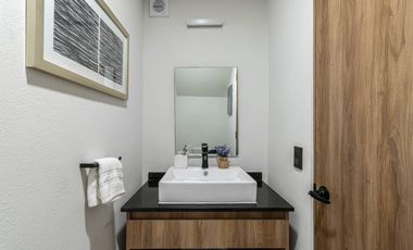 CASA EN VENTA FRENTE A ALBERCA. UBICADA A 15 MINUTOS DE CUERNAVACA, MORELOS; MÉXICO. ALBERCA, CANCHAS DEPORTIVAS, PET PARK Y ZONA DE YOGA.