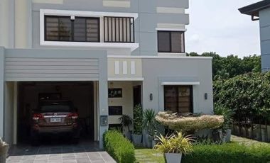 Well Maintained Pre-Owned Luxury House in Angeles City Near Clark.