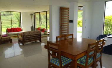 CASA FINCA EN VENTA - VIA RIONEGRO LA CEJA - SECTOR EL CANADÁ