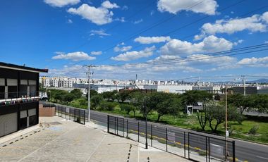 VENTA LOCAL COMERCIAL EN BOULEVARD PEÑA FLOR !!!