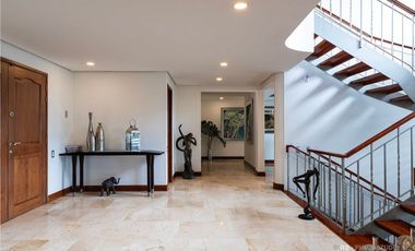 casa en venta en poblado Medellín Antioquia