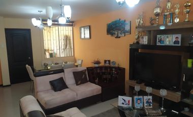 VENTA-BONITA CASA EN VENTA  COMODA CASA MODERNA EN EL SECTOR DE PISIN AL SUR DE RIOBAMBA/URBEC