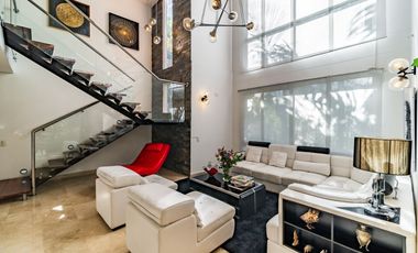 Venta Hermosa y amplia casa en Escobero unidad cerrada Envigado