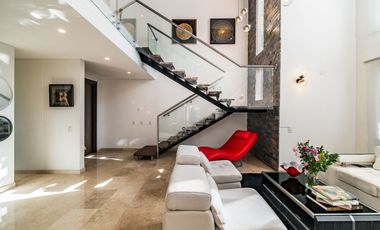 Venta Hermosa y amplia casa en Escobero unidad cerrada Envigado