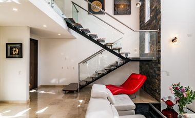 Venta Hermosa y amplia casa en Escobero unidad cerrada Envigado