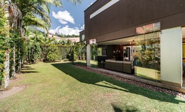 Venta Hermosa y amplia casa en Escobero unidad cerrada Envigado