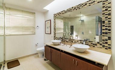 Venta Hermosa y amplia casa en Escobero unidad cerrada Envigado