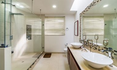 Venta Hermosa y amplia casa en Escobero unidad cerrada Envigado