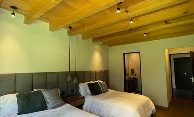 Bonita casa en venta dentro de un condominio