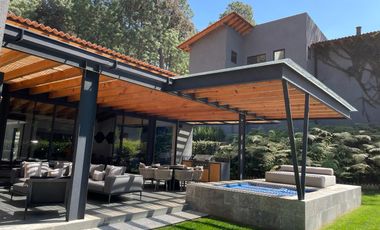 Bonita casa en venta dentro de un condominio