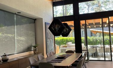 Bonita casa en venta dentro de un condominio