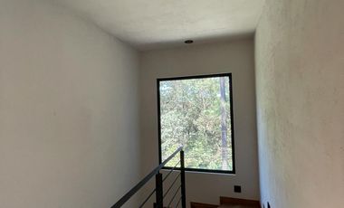 Bonita casa en venta dentro de un condominio