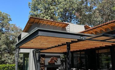 Bonita casa en venta dentro de un condominio