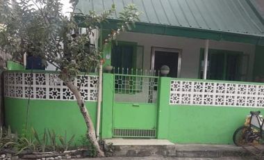 Great Location! Duplex house and lot in ACM Woodstock, Imus Cavite For Sale