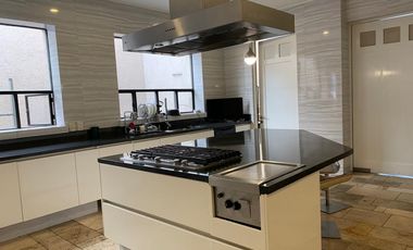 VENTA ESPECTACULAR CASA 4 RECAMARAS BOSQUES DE LAS LOMAS CON TERRAZA Y SALON DE FIESTAS. BAJA DE PRECIO!!!
