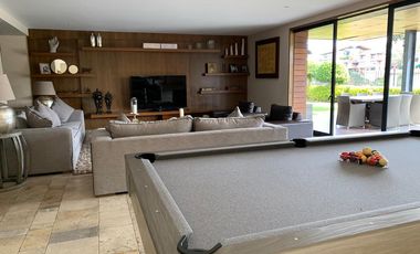 VENTA ESPECTACULAR CASA 4 RECAMARAS BOSQUES DE LAS LOMAS CON TERRAZA Y SALON DE FIESTAS. BAJA DE PRECIO!!!