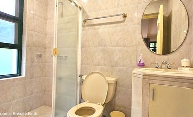 Beautiful Tagaytay Vacation Home For Sale
