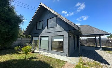 Se Vende o Se Arriendo Propiedad en Paillaco con aptitudes Comerciales.
