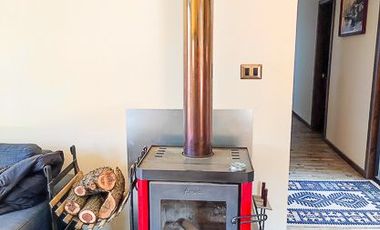 León Propiedades vende casa estilo mediterraneo en Sector Miraflores, Curacavi,