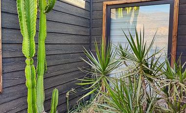 León Propiedades vende casa estilo mediterraneo en Sector Miraflores, Curacavi,